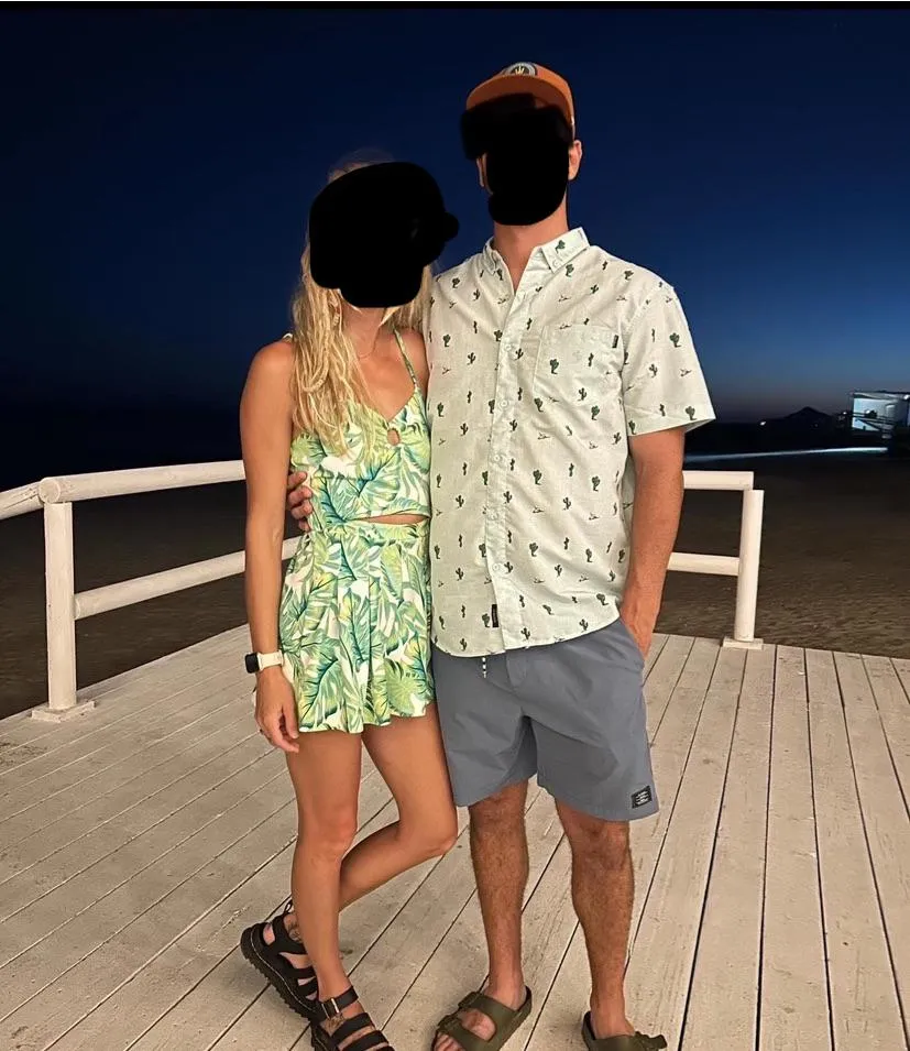 Younger married couple. New to this but open to try new things :) located in mesa. Let us know if interested ! Prefer fit