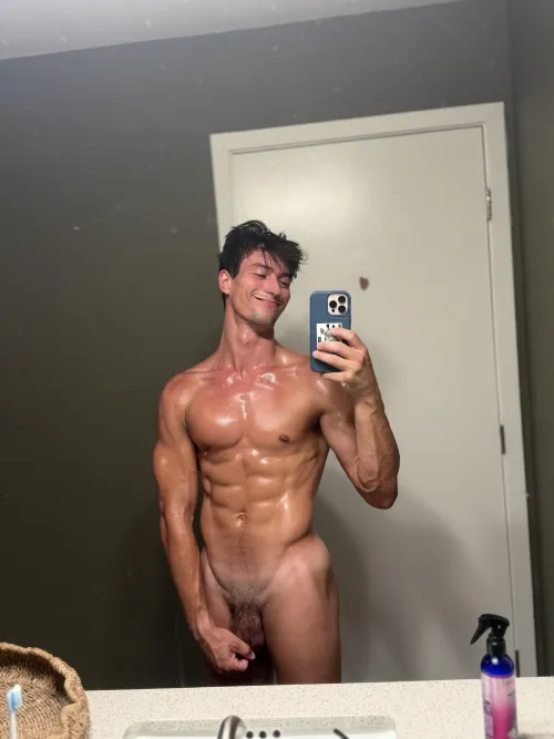 First post here :) how’s my tan line coming along? [27]