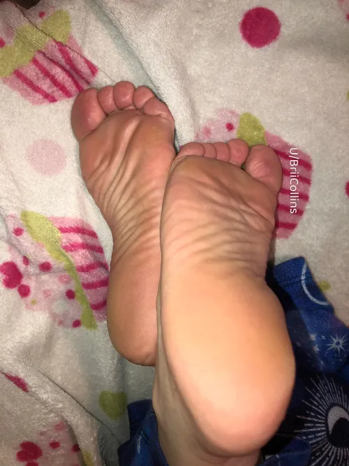 Guess my shoe size ? [oc]