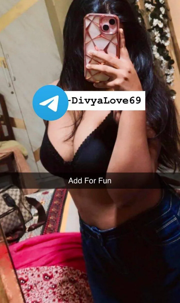 Hot petite girl looking for a bold Night — are you him? F here
