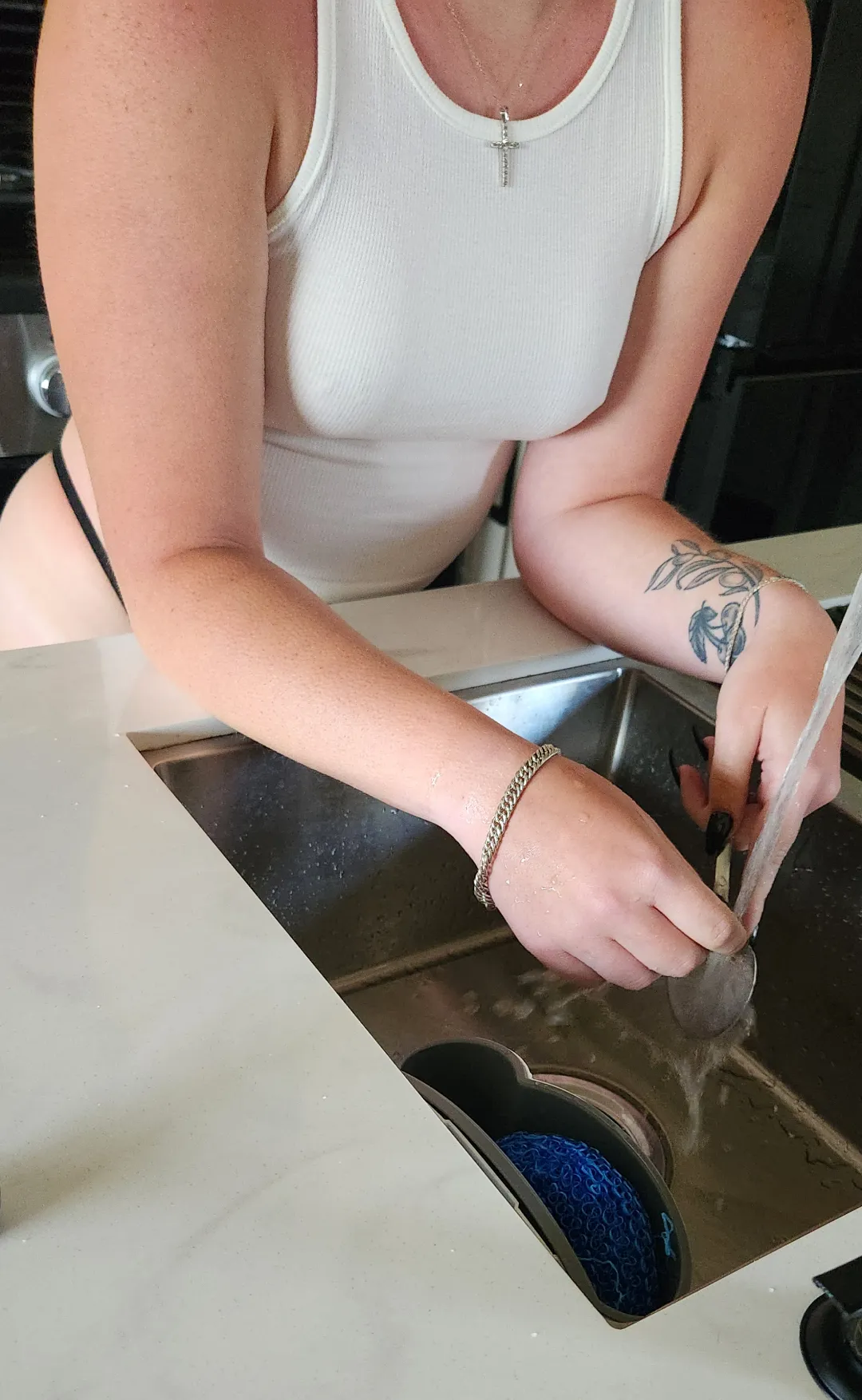 How ill dress when I get to please you