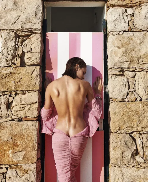 Power in her hips / A pendulum’s slow sway / Iron turns to lace