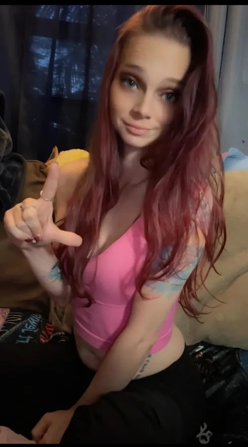 Shh there’s no need to think, just send and say thank you goddess. Maybe I’ll tell you you’re a good little loser 🤭🫰😋