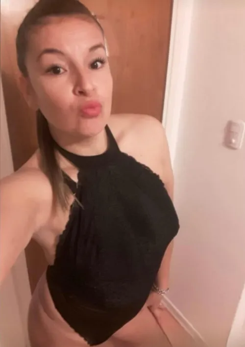 Will you be my new person to humiliate and laugh at nonstop? I'm in control.