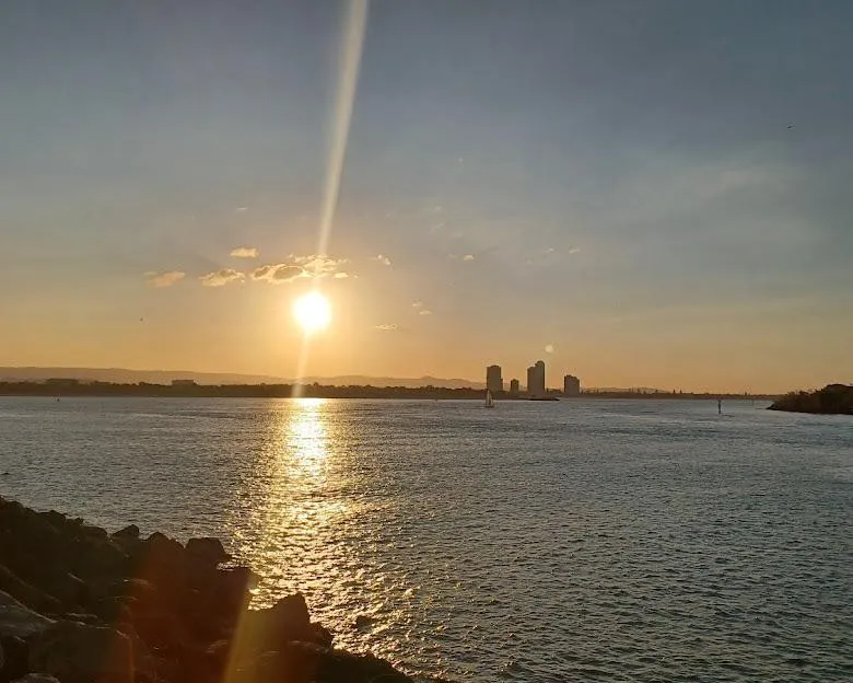 36m4F. Looking for Gold Coast ladies. Dm me.