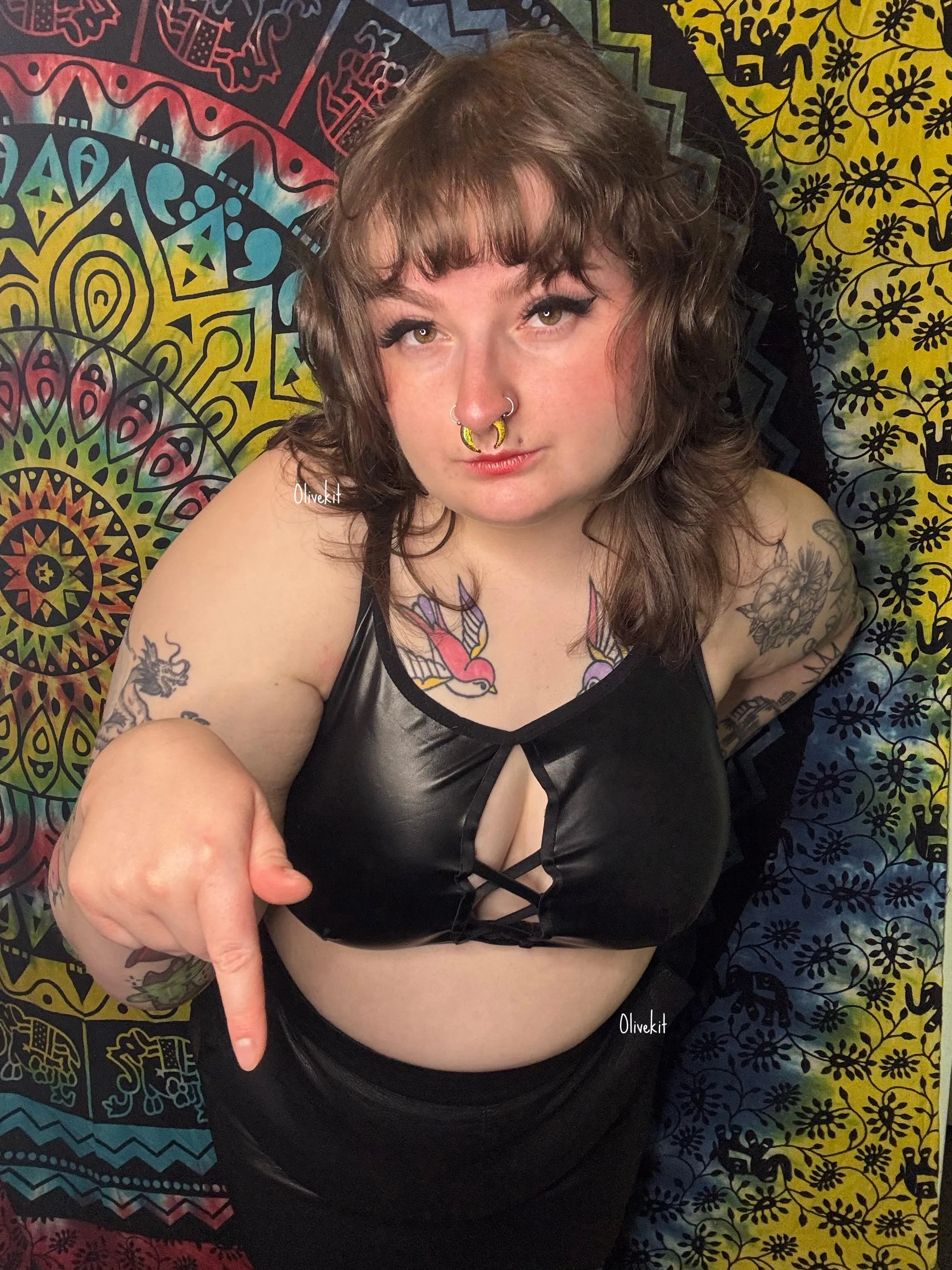 Get on your knees and worship your new thick alt femdom