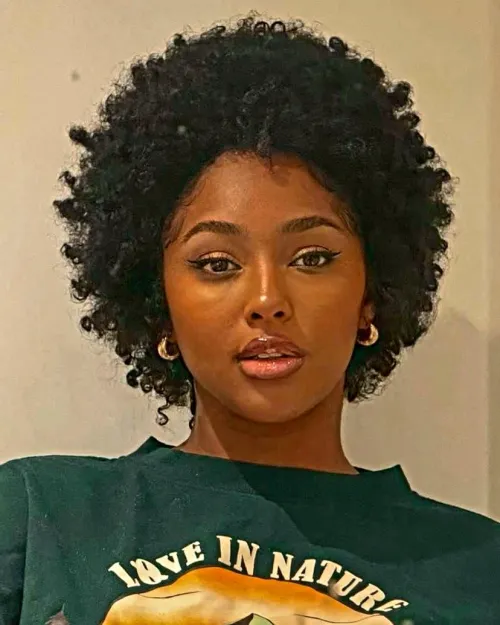 Get whatever she wants with a face like that.