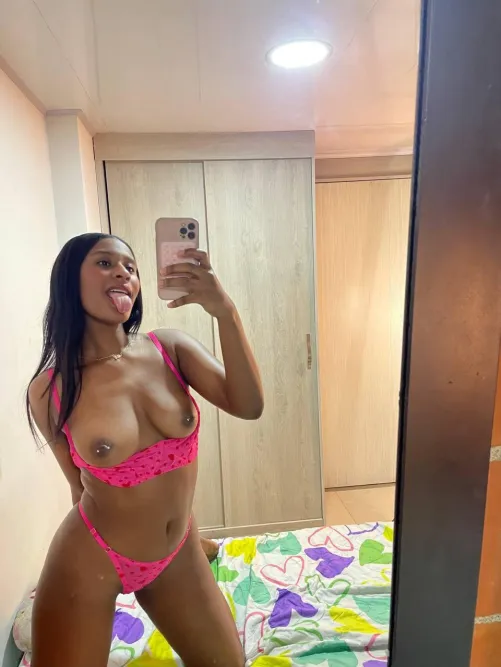 i look dangerously cute for no reason again