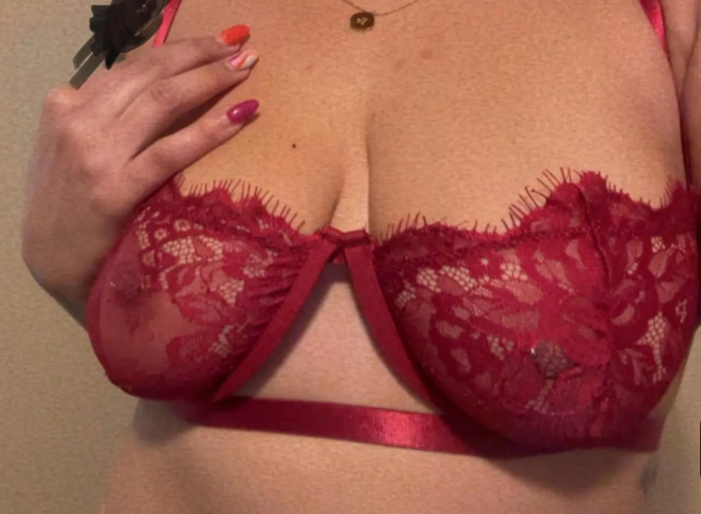 Latin couple, we are looking for fun, we don't see well enough and we are looking for the same, please if you don't look good don't waste your time writing to me