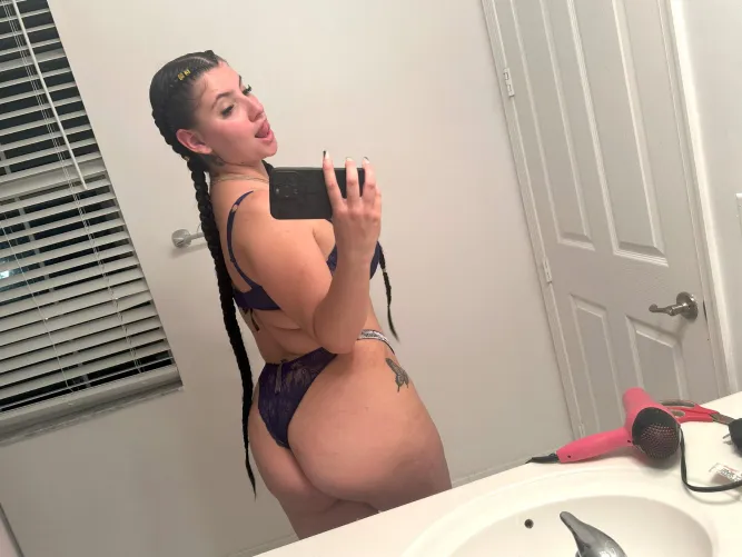 Say Yes and I'll send some nudes in your DM... promise