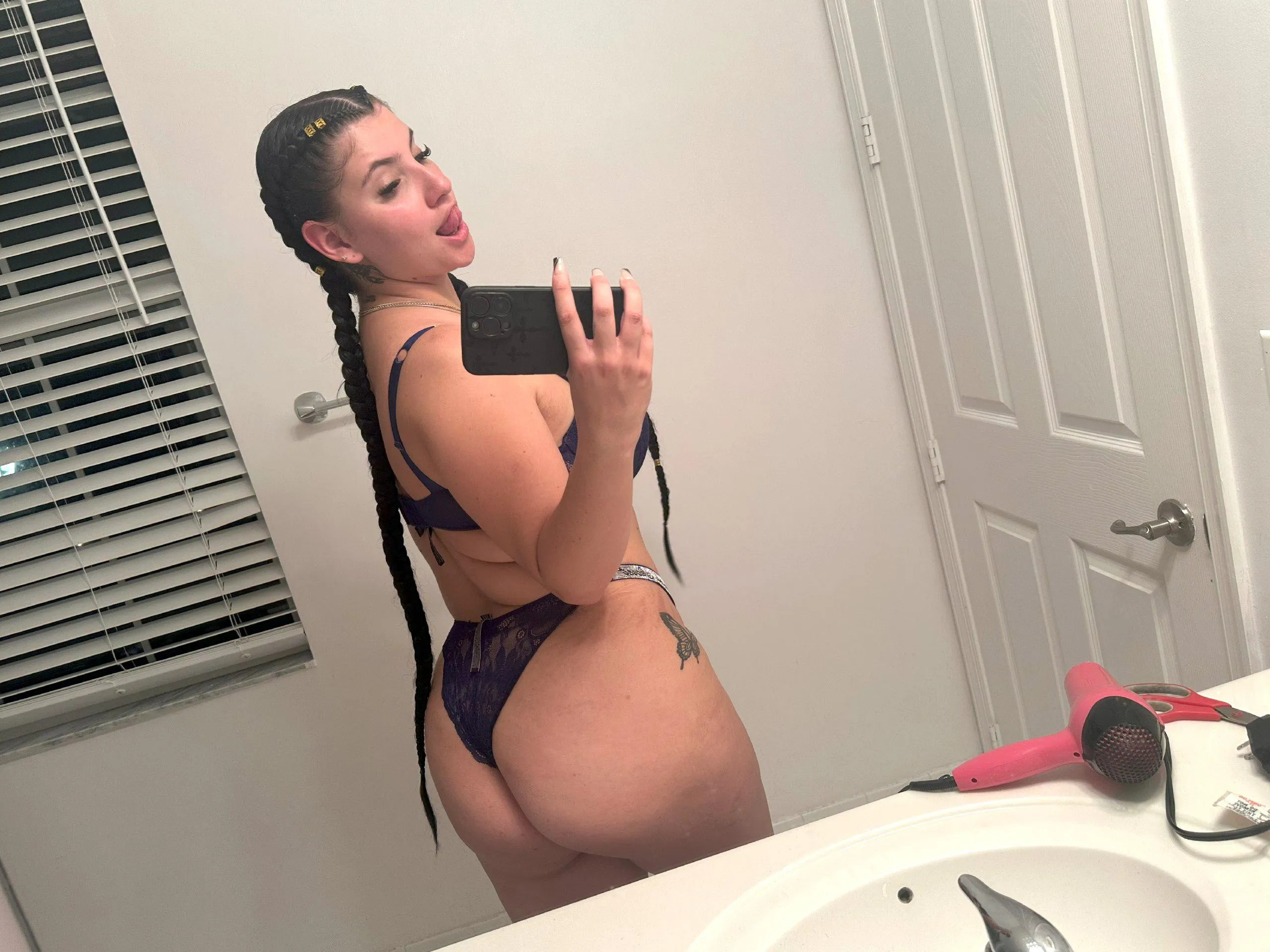 Say Yes and I'll send some nudes in your DM... promise