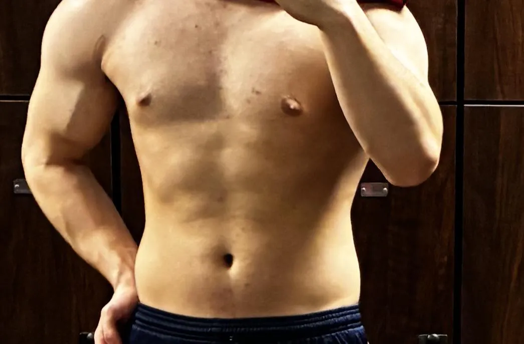 19 m4f muscular hung