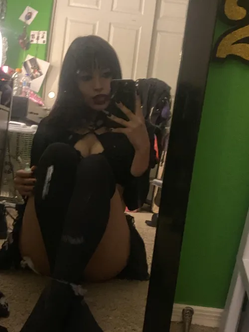 20F, college student :)