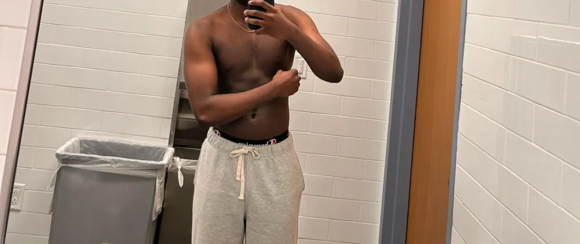 27m bull looking for hookup