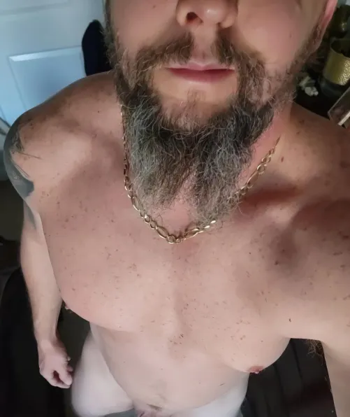 46[M] looking for [MF/f]un people in the 910 or surrounding area