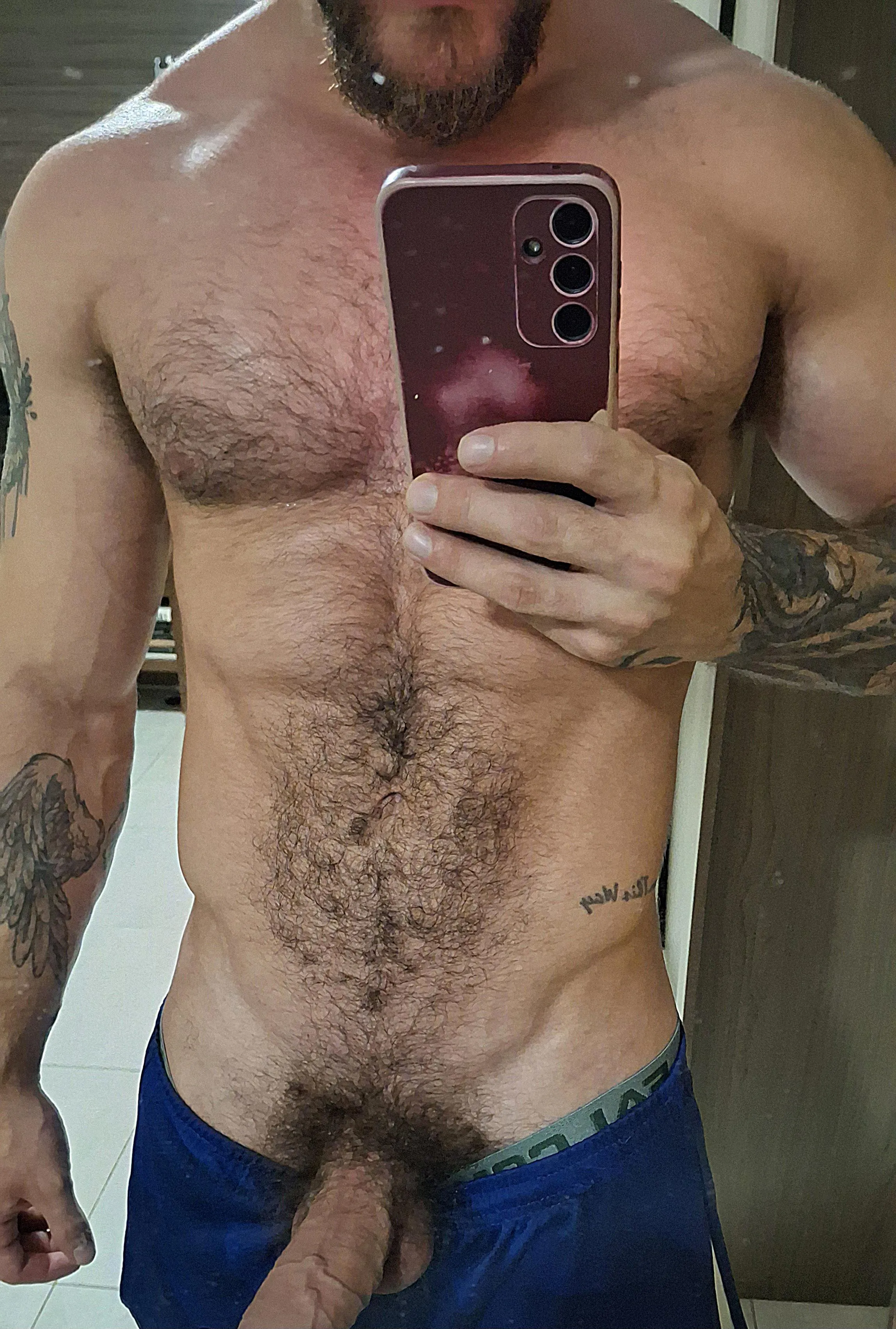 Guys love my pub hair, girls dont like it very much. What do you think?