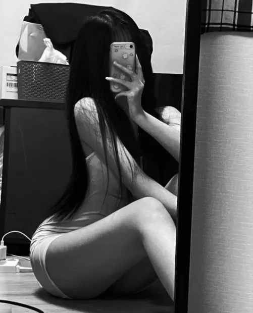 Mistress here available GFE videocall sexting tele alianamiller