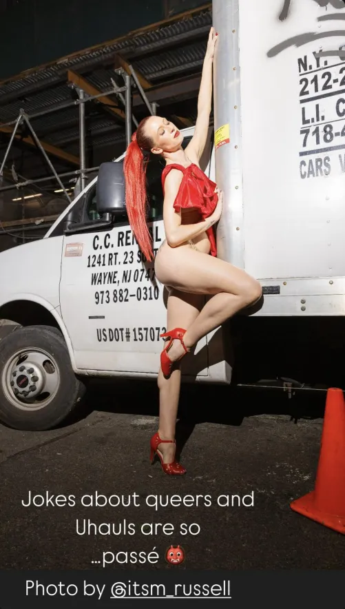 Mollie Downes ft. U-Haul (Bares 2025)