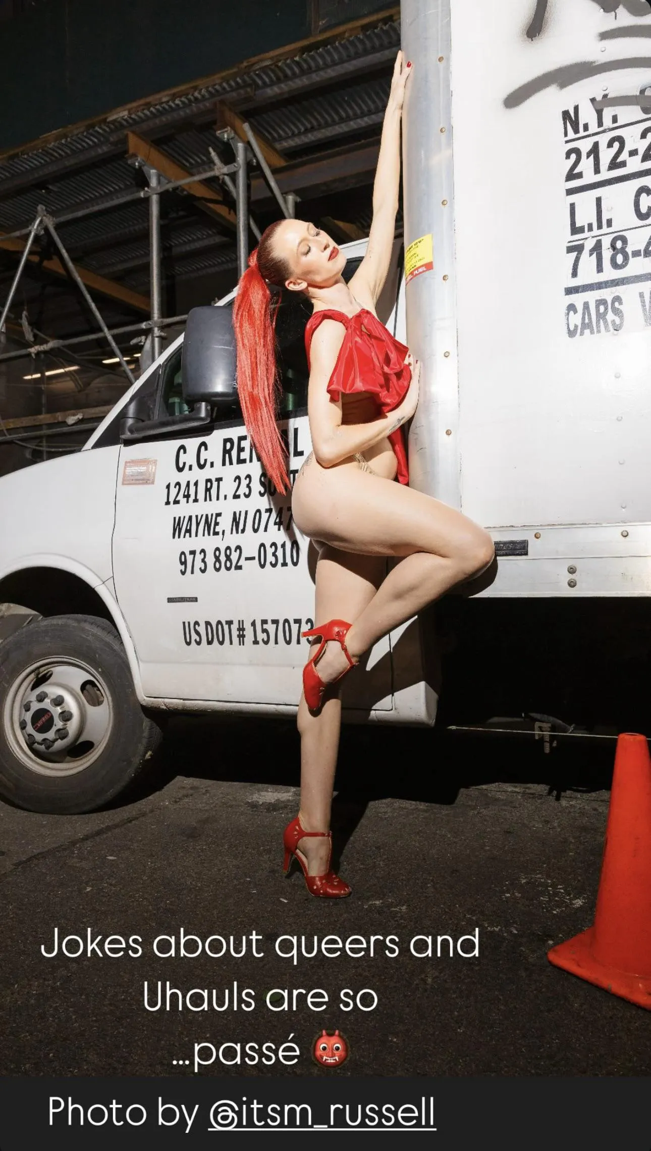 Mollie Downes ft. U-Haul (Bares 2025)