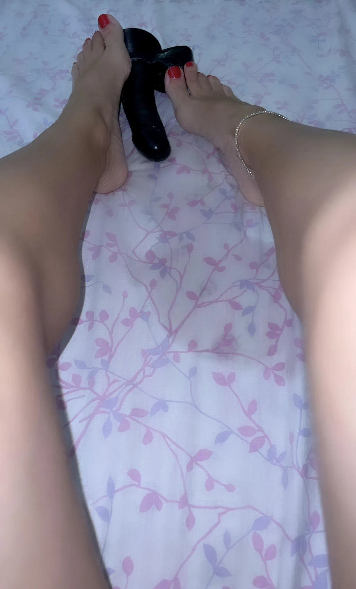 Oops 👣💦 good morning