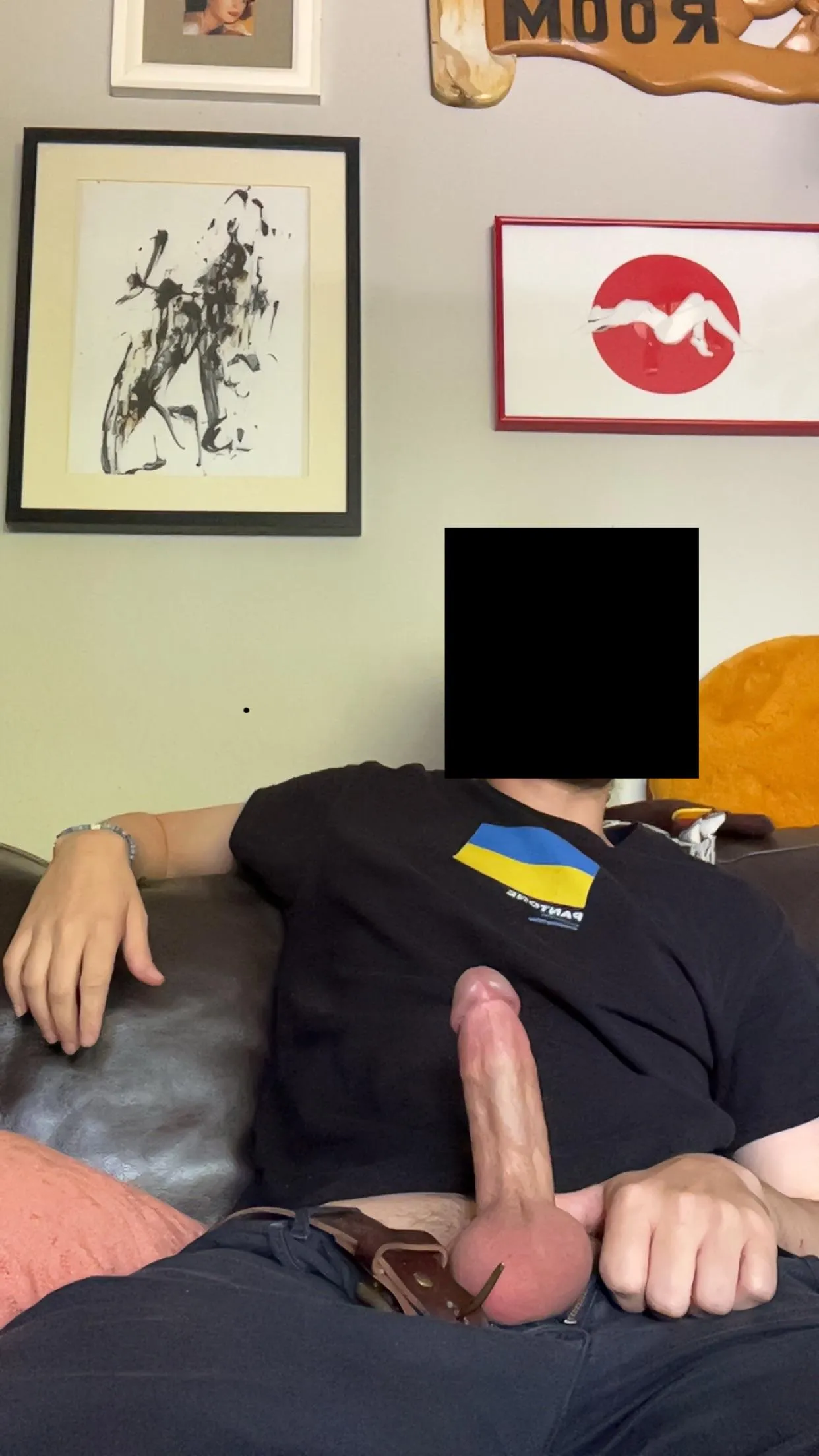 <Sac/M/30> Sucking, Sitting, or Both?