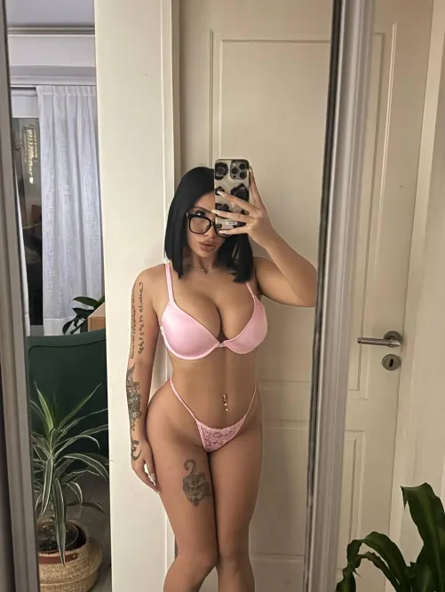 seeking for couples Let me sit on your c0ck