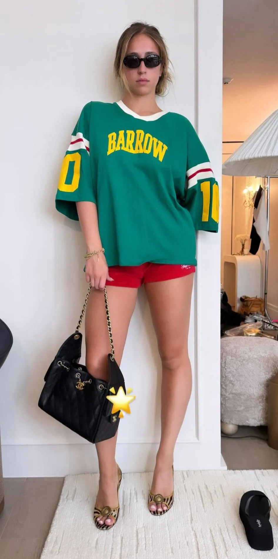 Showing off her OOTD! | IG July 2025