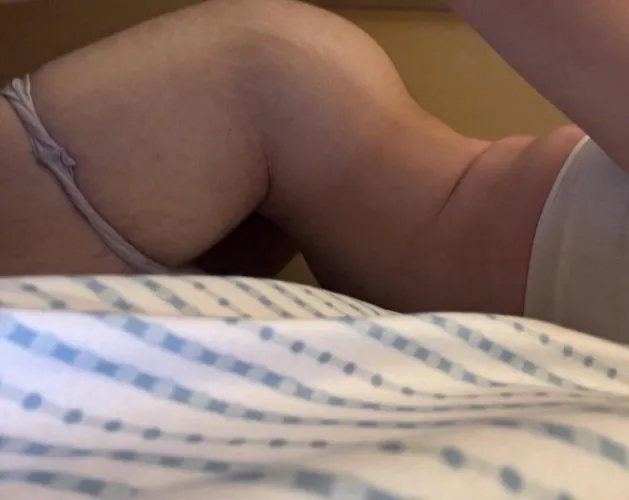 what’s the difference between me and a mosquito? i don’t stop sucking when slapped 😉