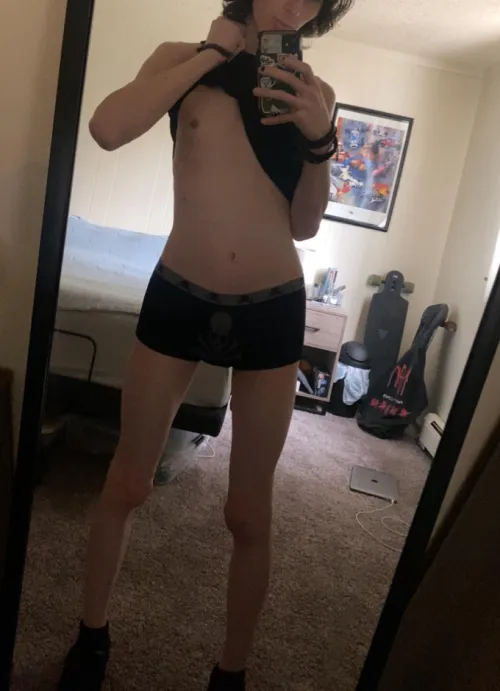 Femboy 23 🏳️‍⚧️ Marquette