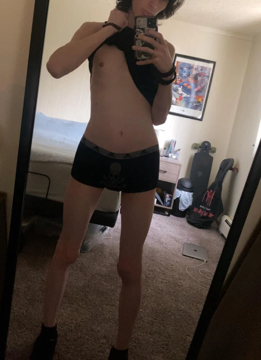 Femboy 23 🏳️‍⚧️ Marquette