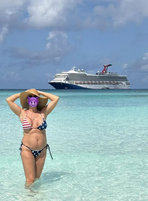 Fourth of July is cumming early this year!  (F51) 😈❤️