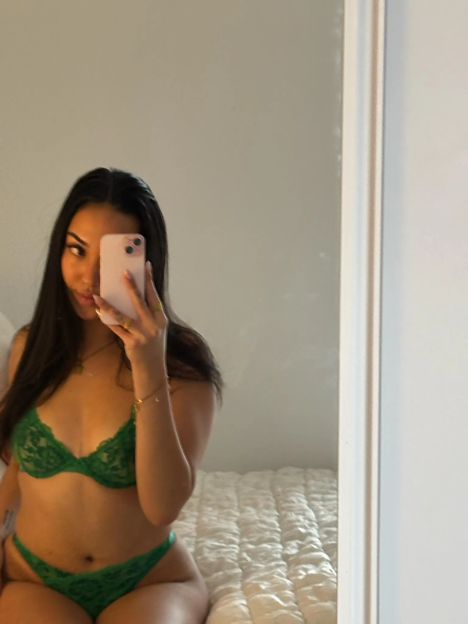 Going to Las Vegas next week! Craving to be filled up with cum. Anyone up for some breeding kink? DM meeee