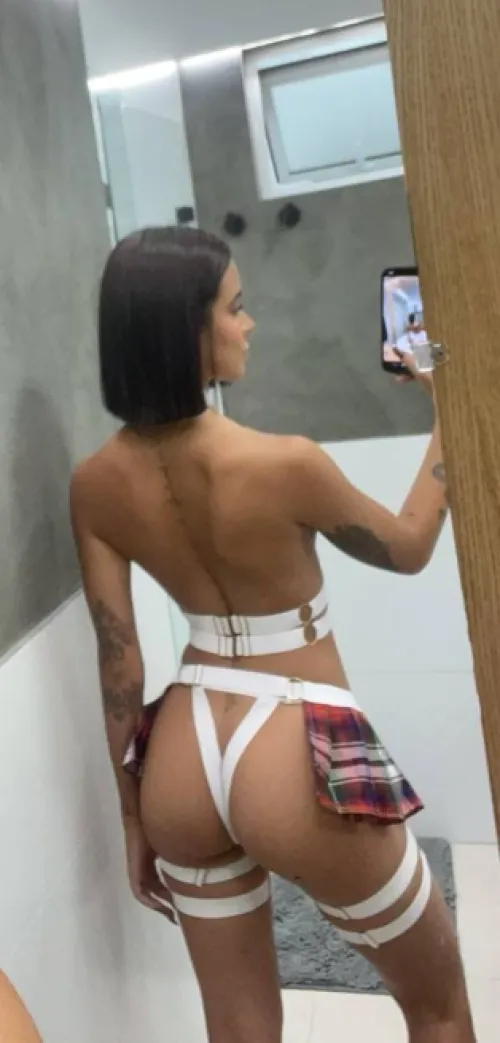 i love watchin older guys lose control