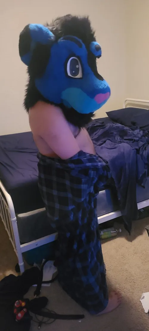 I'll bet you'd like to see everything, eh~? You can on OF: LustyLion9869, and JFF: LionclawAD