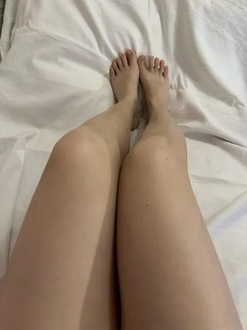 Imagine the smell of me. After shower, in bed 🤤