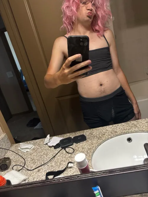 Looking for a daddy too make me a stay at home wife in the USA please