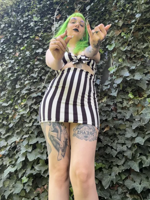 Sending will melt your sane brain and turn you into the pathetic drooling beta loser that gets my attention