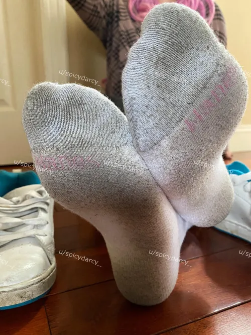 Tongue out, tasting time [selling] [USA]