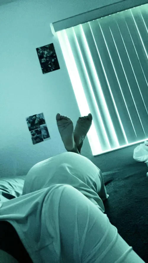 Your wallet worships my feet๐ ๐ท