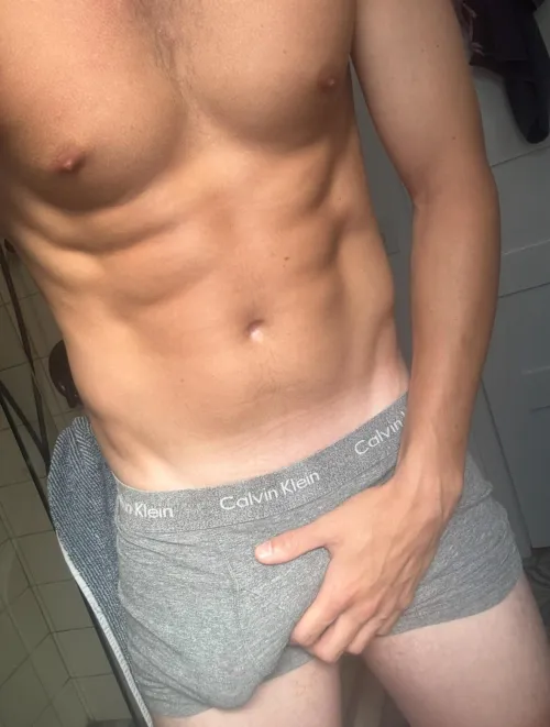 28 Straight Calvin shot