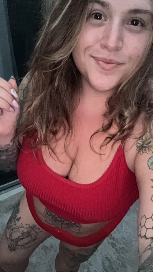Can this  tatted bbw with big naturals titties quench your thirst!