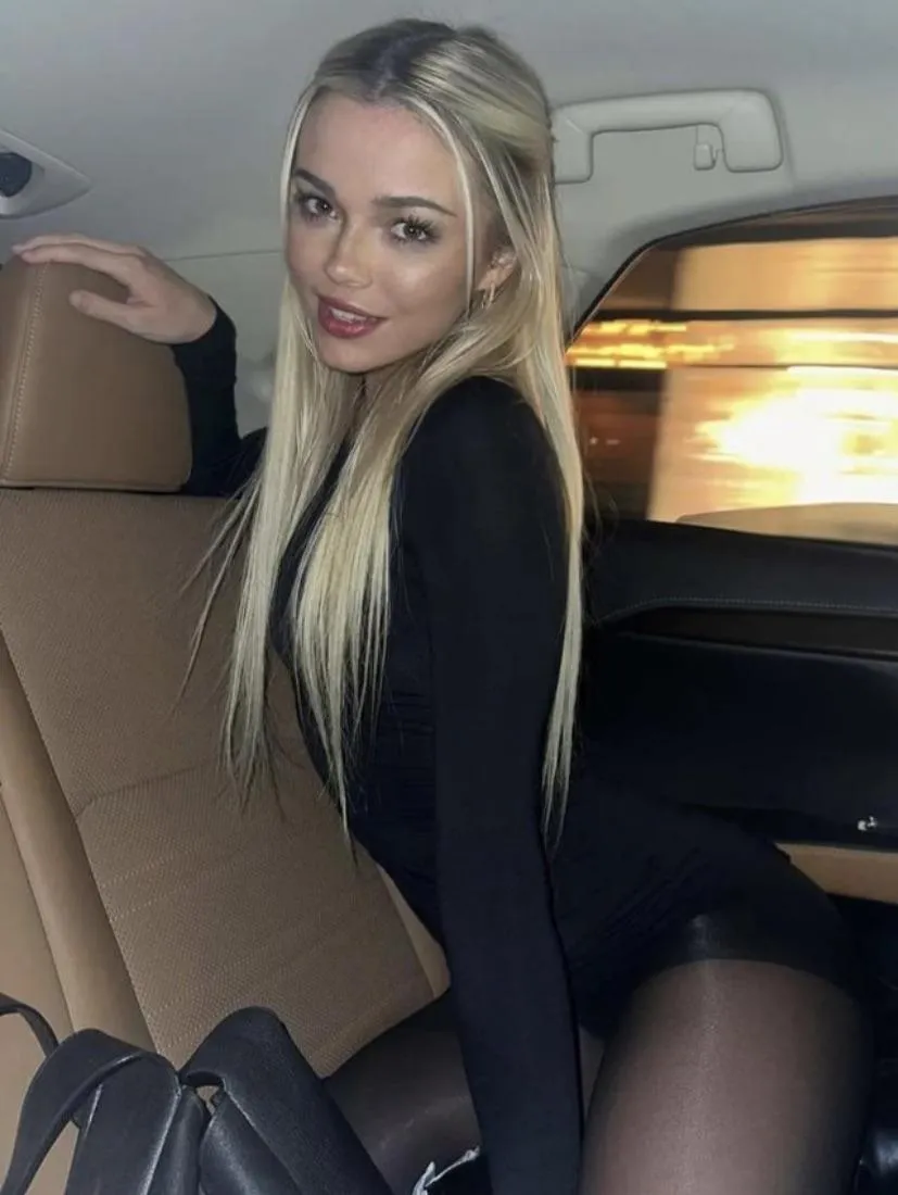 Can’t stop gooning to Livvy