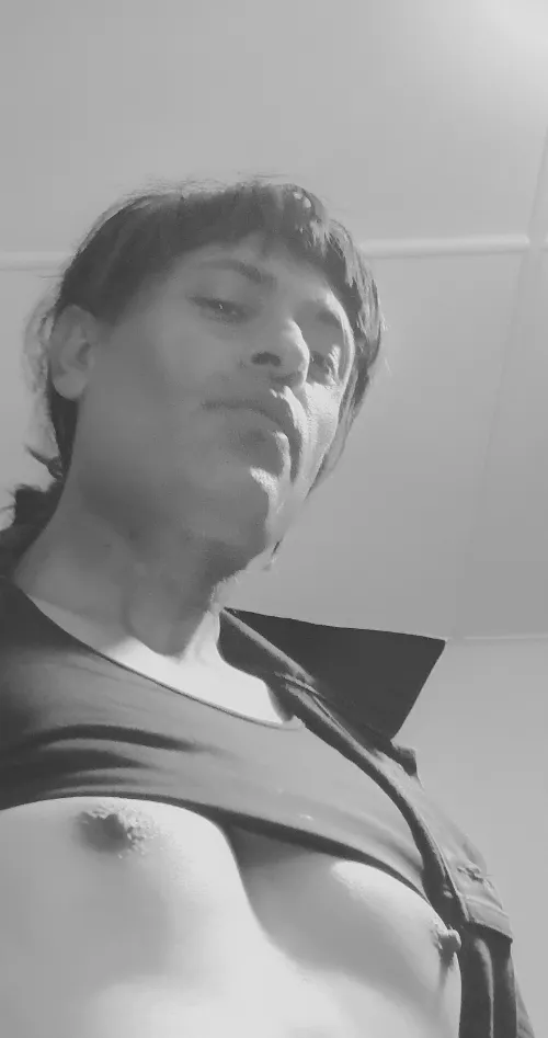 Cold Mornings mean Hard Nipples