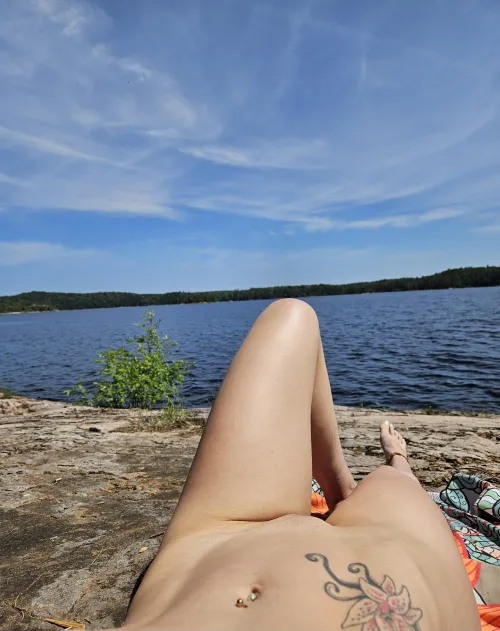 My husband wasn't the only one enjoying this...😈 #Hotwife