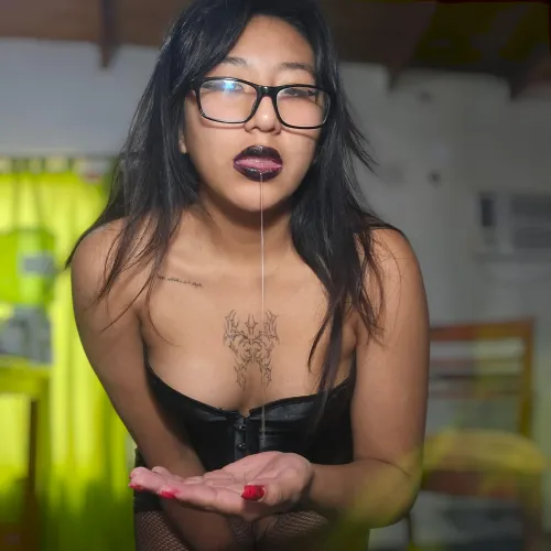 👅 My spit is not just liquid… it's power.
It drips for control, not affection.
You crave it like a filthy little pet —
and I might let it fall... if you beg well enough. 💦👠