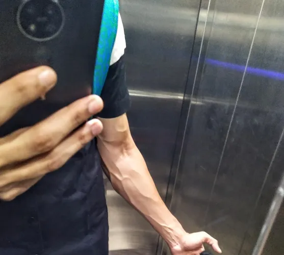 pull me out of the elevator and make me call in sick for work on a Monday? [m]