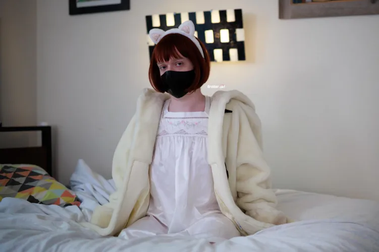 Satin and faux fur 🥵