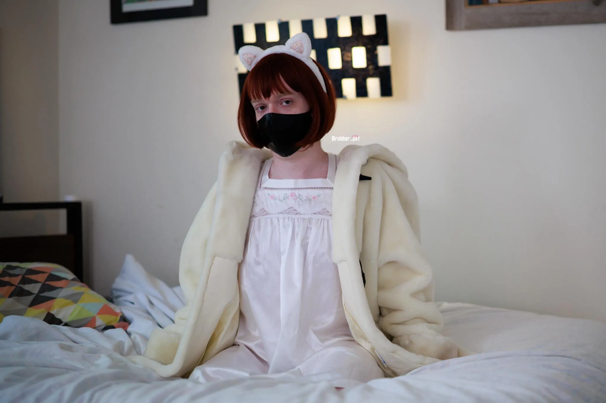 Satin and faux fur 🥵