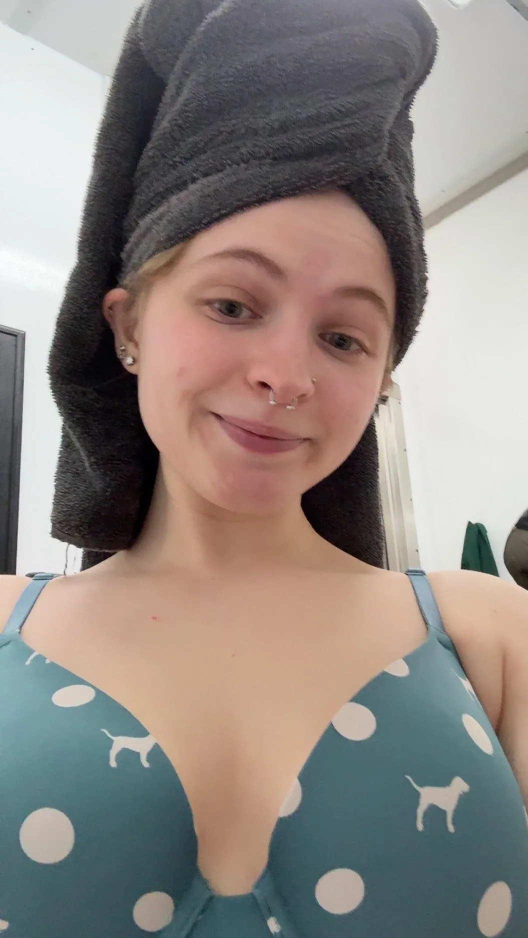 Shower’s done, towel’s up, and now I’m just waiting on a reason to keep smiling. Wanna give me one?