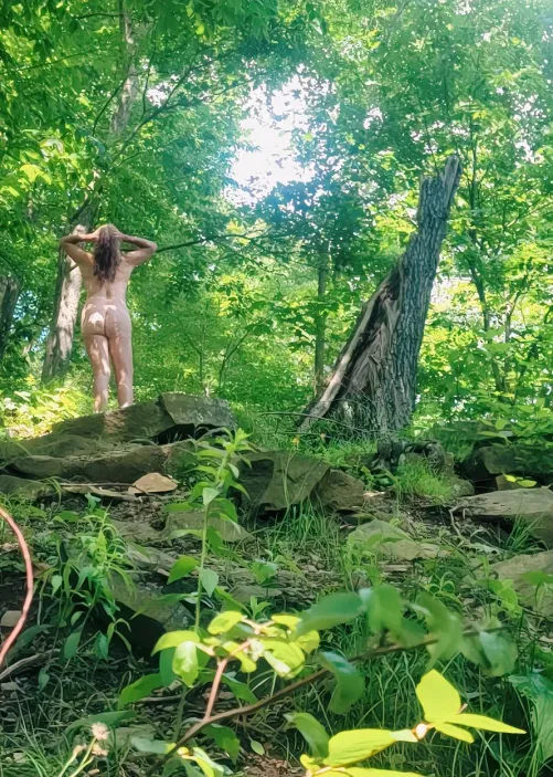 Spent the weekend in the mountains. Feared for my life climbing up for this photo...🤣